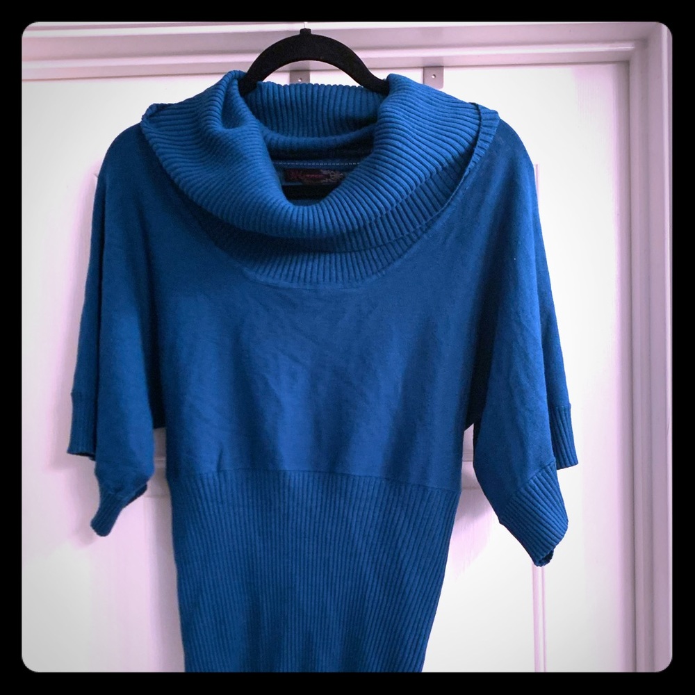 EUC Junction West Style Women’s cowl neck sweater
